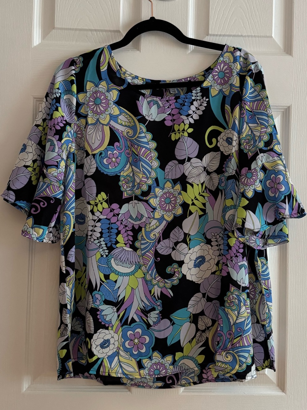 NWT Floral & Ivy Floral Paisley Flutter-Sleeve Blouse Size L